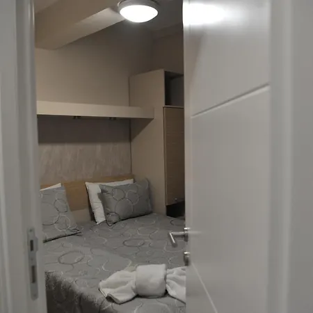 Srebrna Lisica 3*